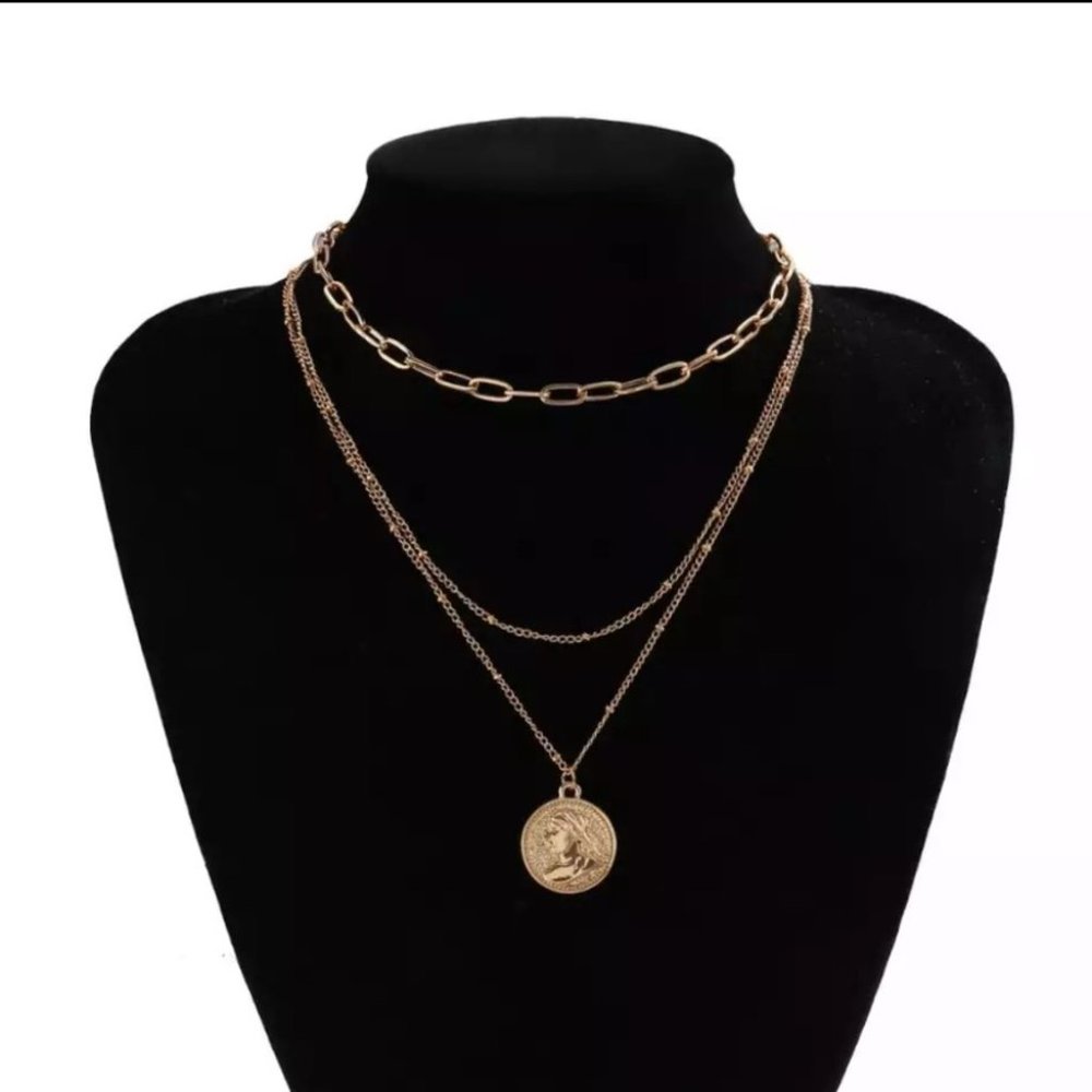 18K GOLD PLATED MULTI LAYERED CHOKER PENDANT NECKLACE - Picture 2 of 2